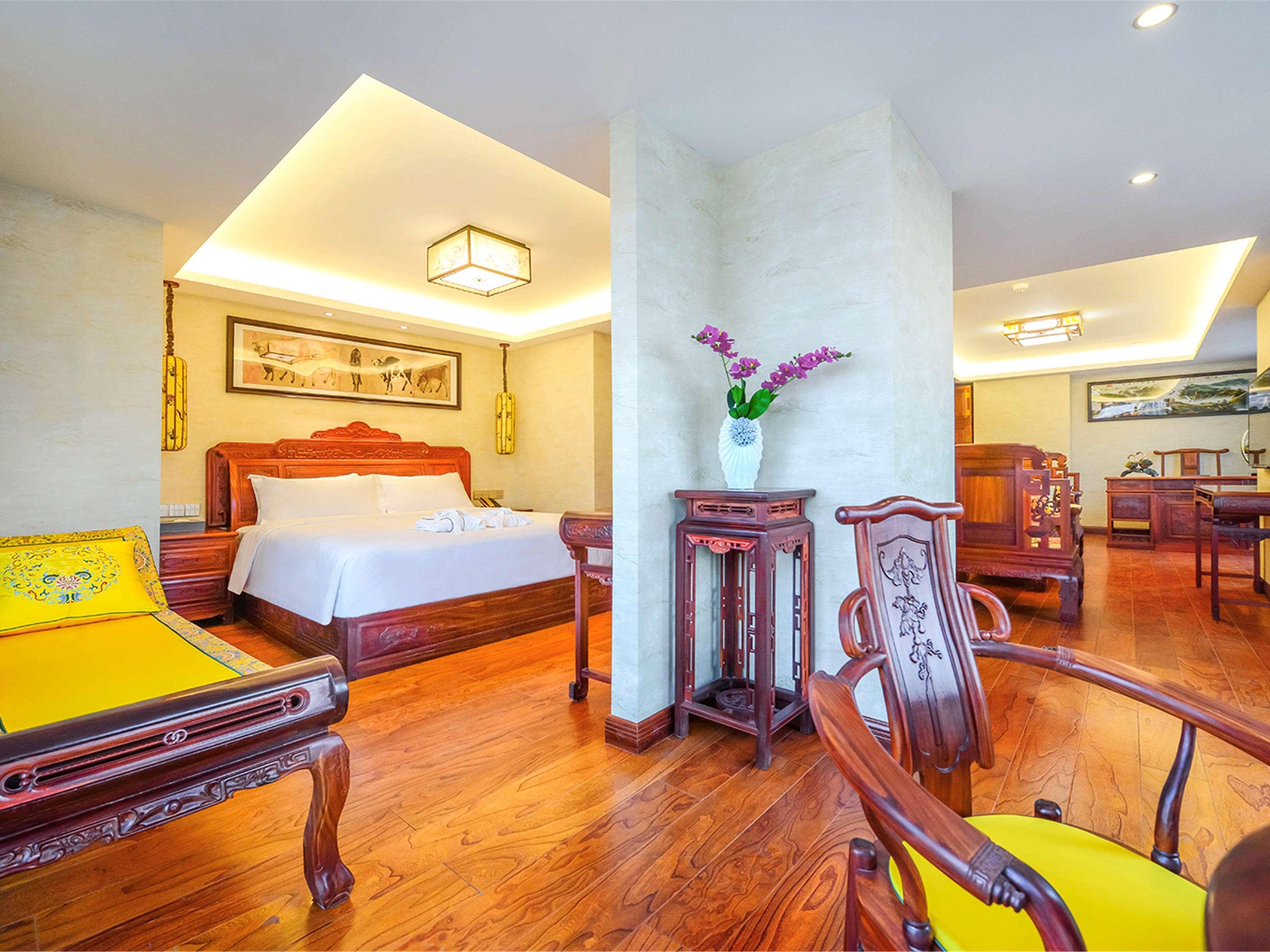 Mercure Chongqing Downtown Exterior photo