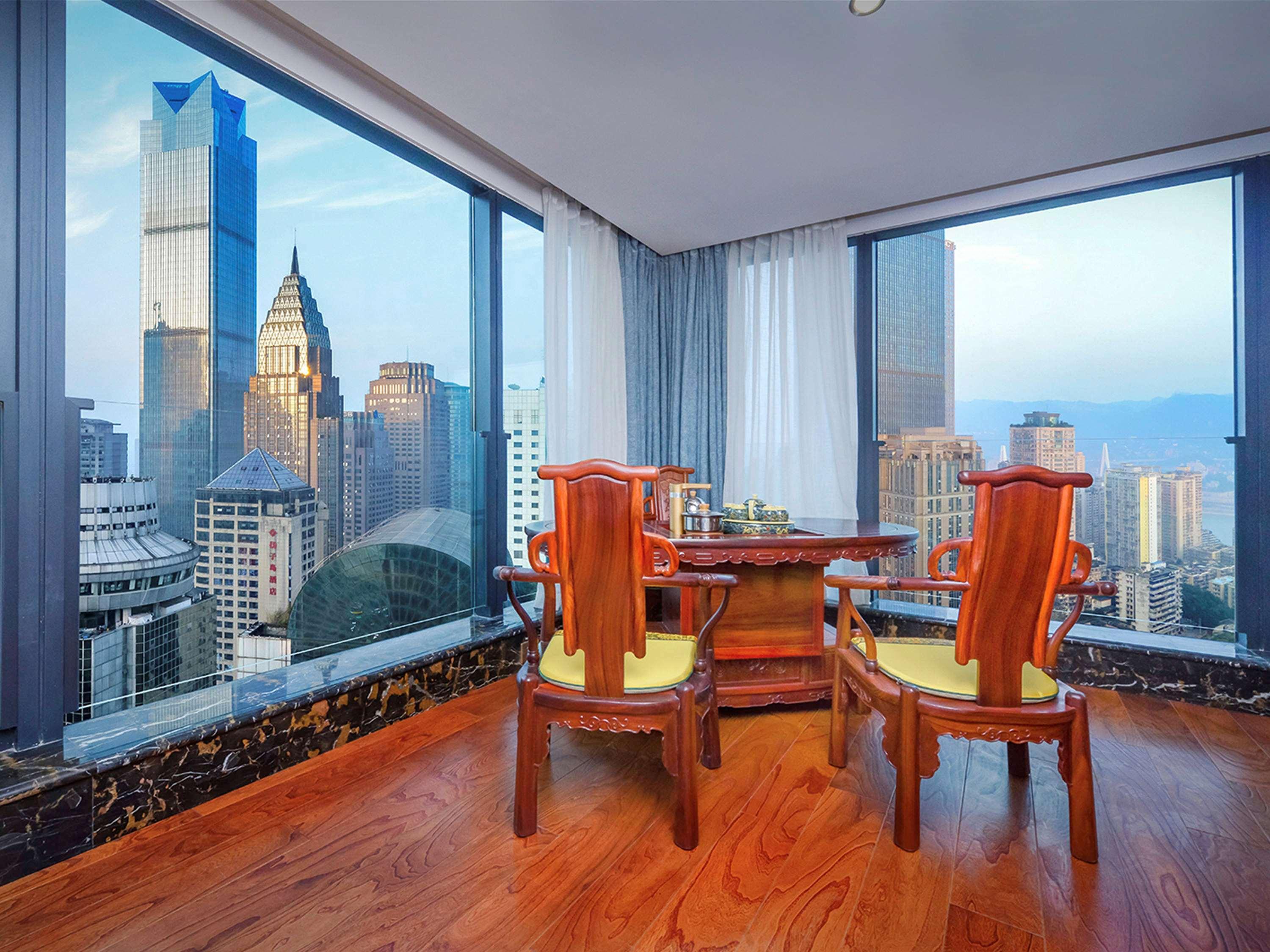 Mercure Chongqing Downtown Exterior photo