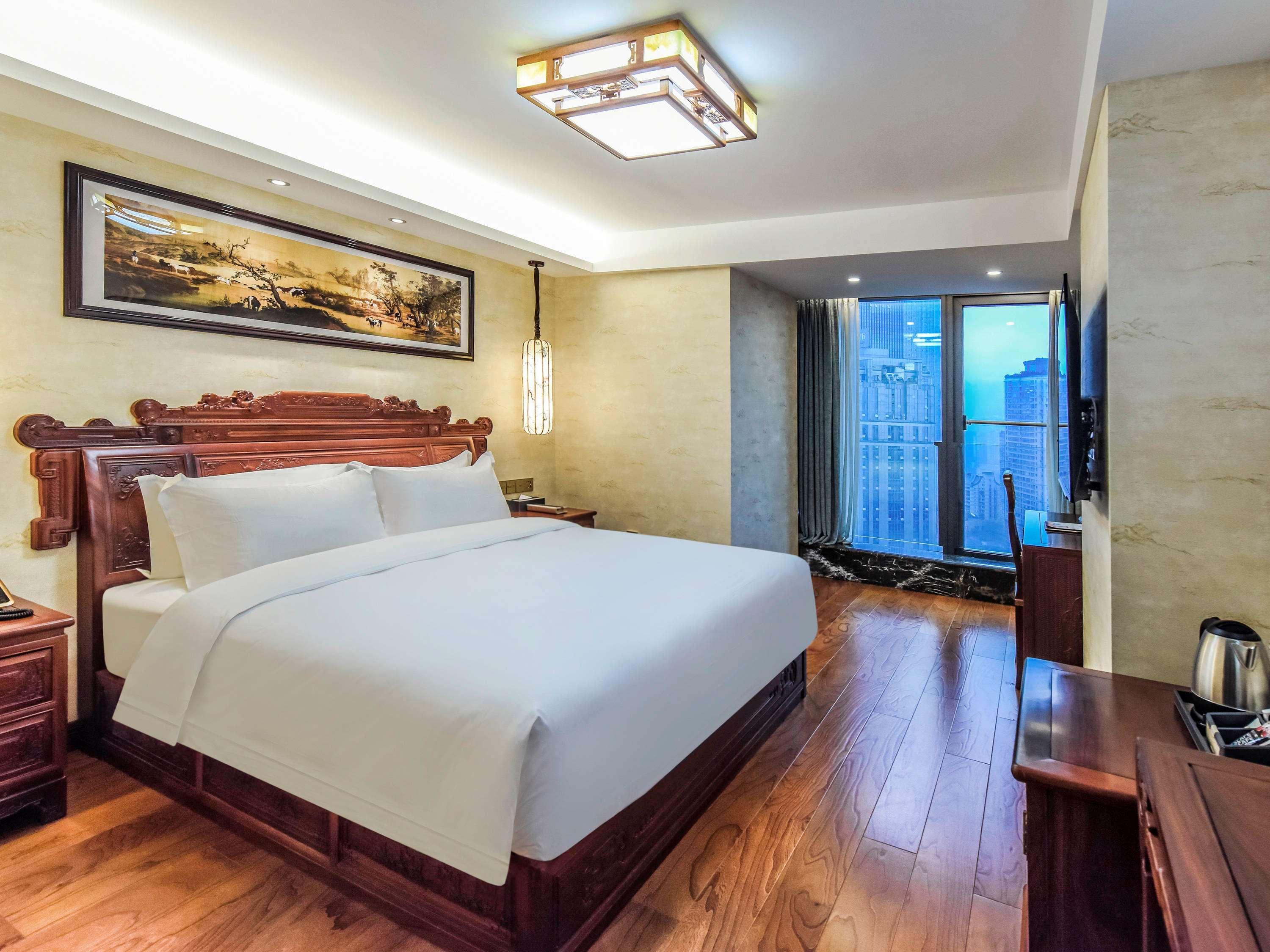 Mercure Chongqing Downtown Exterior photo