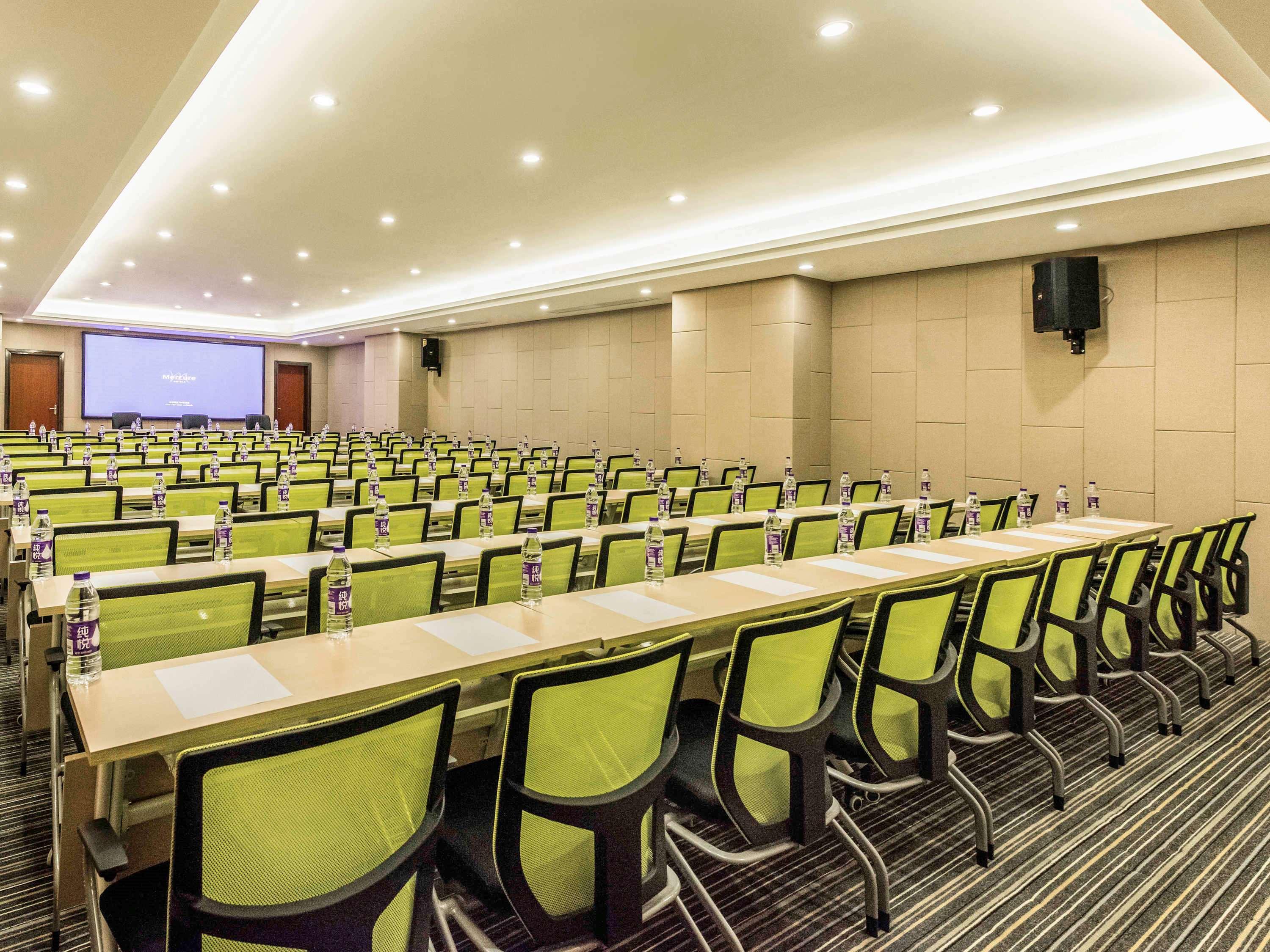 Mercure Chongqing Downtown Exterior photo