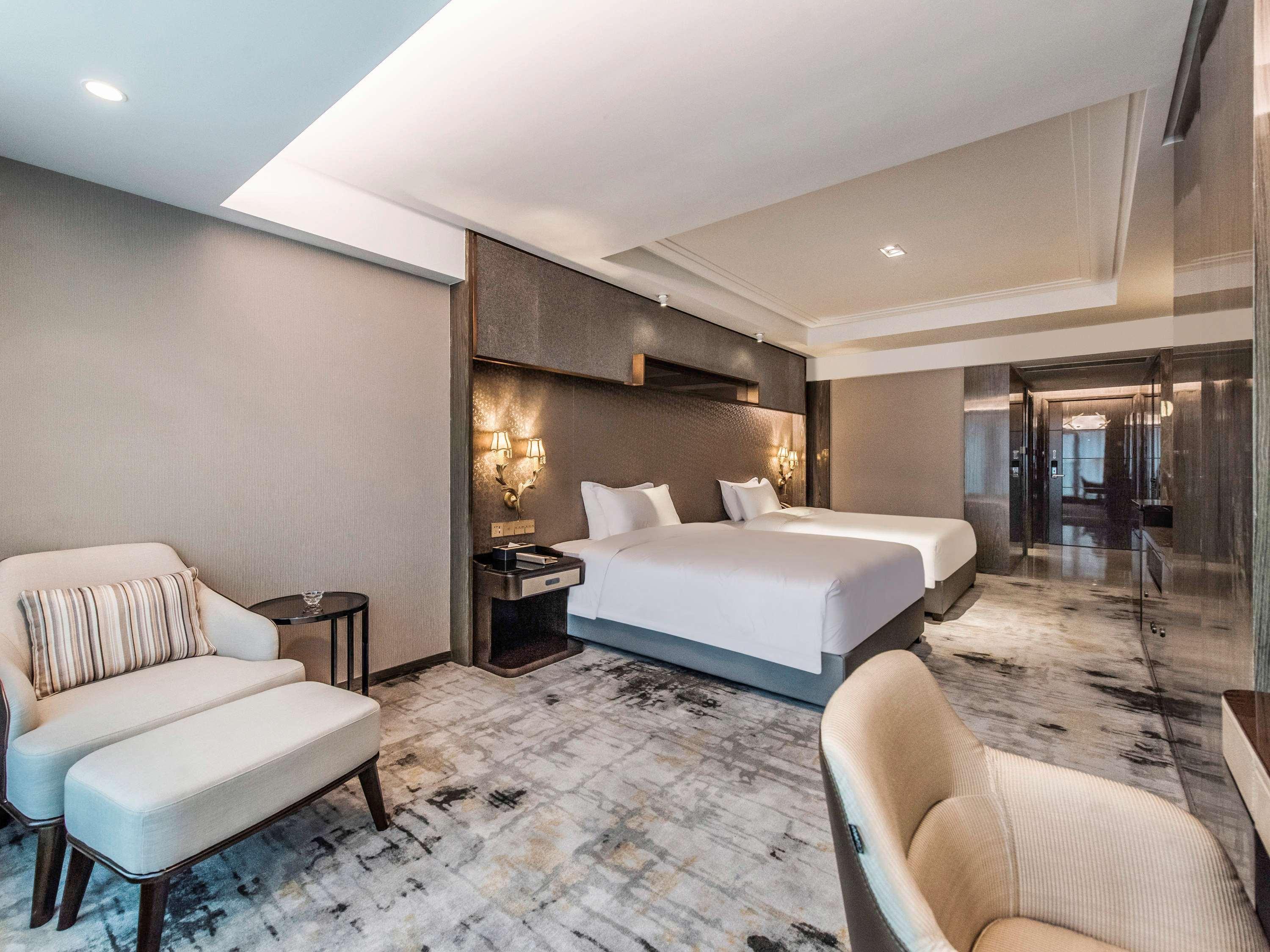 Mercure Chongqing Downtown Exterior photo