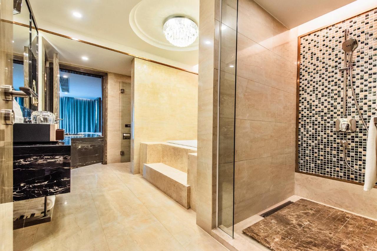 Mercure Chongqing Downtown Exterior photo